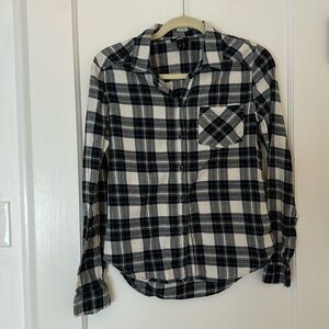 Paige Women Flannel Long Sleeve Shirt Plaid Black / White Size Small